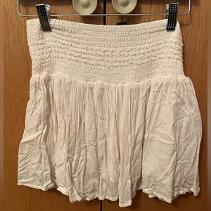 Forever 21 White Ruffled Mini Skirt